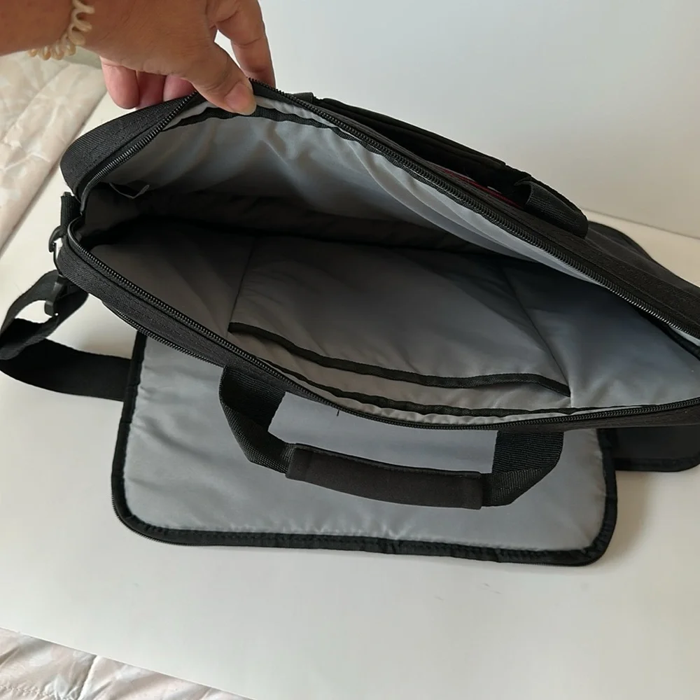 Laptop Case Logic Stylish Black Bag with Shoulder Strap